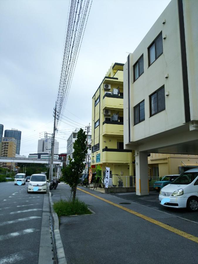 Urban Condominium Wafutei Naha Exteriör bild