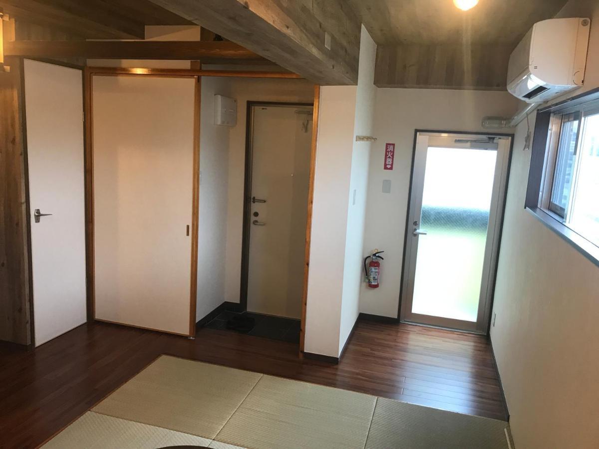 Urban Condominium Wafutei Naha Rum bild