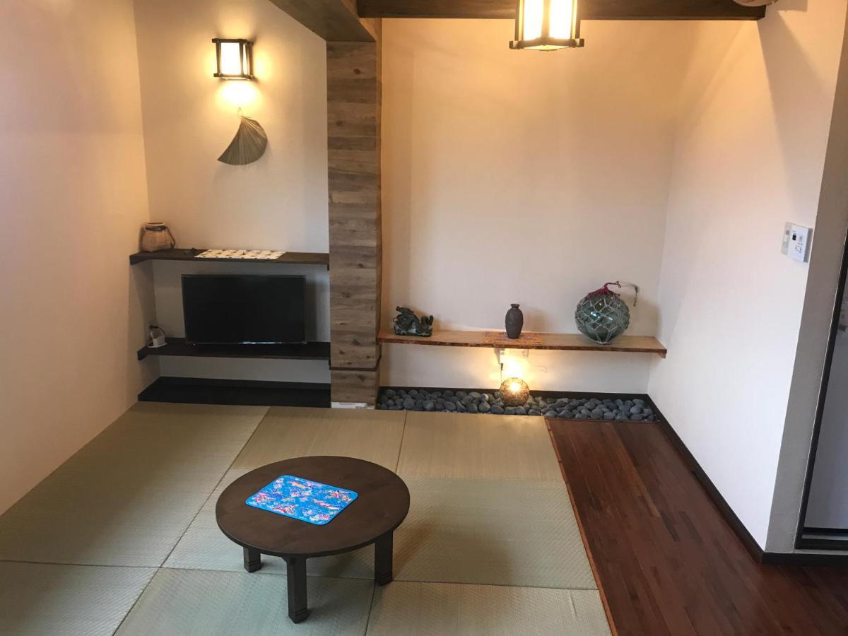 Urban Condominium Wafutei Naha Rum bild